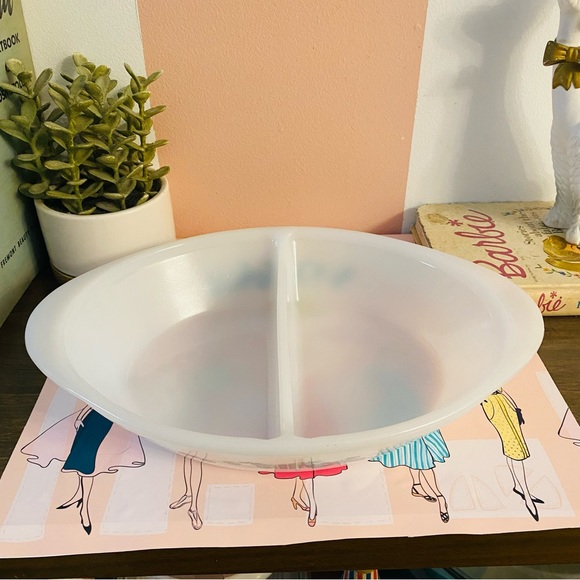 Vintage Glasbake Divided Oval Casserole Dish J2352 – Blue Fruit Milk Glass - Picture 5 of 8